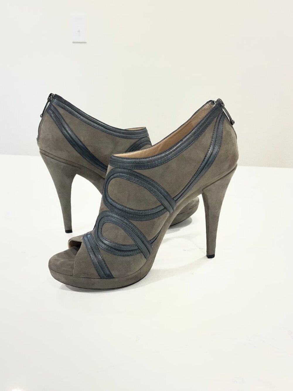 VIA SPIGA 'Ivie' Gray Suede Peep Toe Ankle Bootie, Size 9